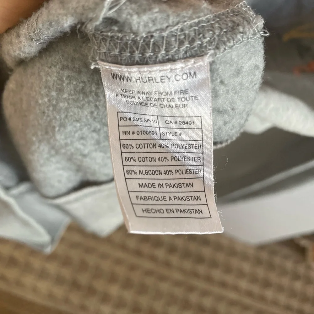 Hurley zip up hoodie - Picture 7 of 10